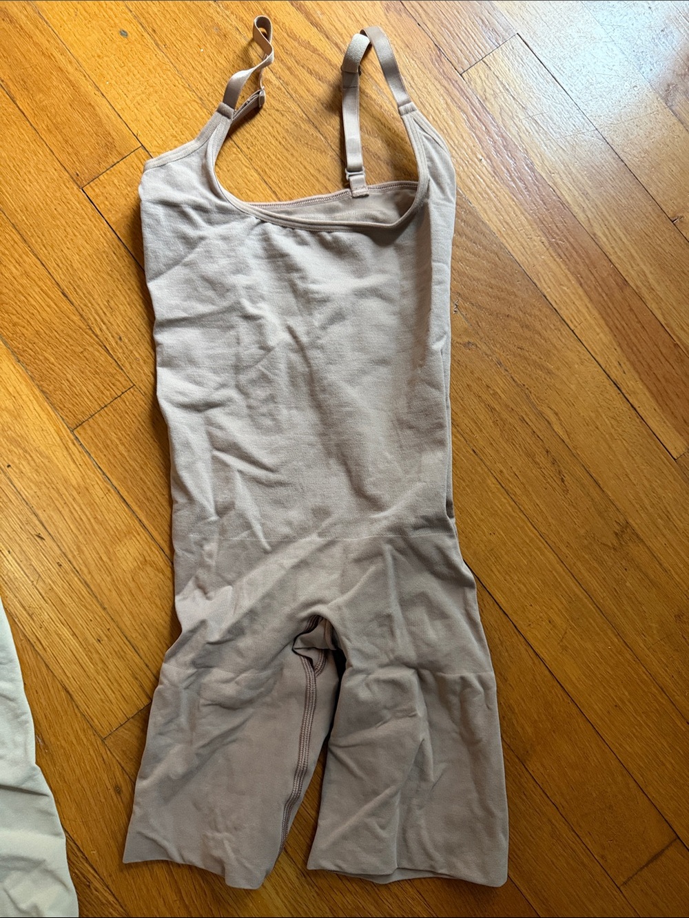 Skims seamless sculpt under bust bodysuit, size medium